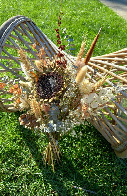 Dried & Preserved Floral Posy/ Medium